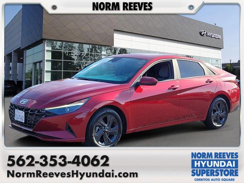 Certified 2023 Hyundai Elantra SEL FWD image 1