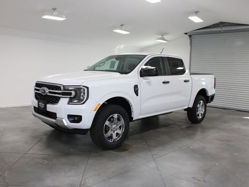New 2025 Ford Ranger XLT w/ Chrome Accent Package RWD image 3