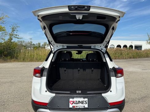 Used 2024 Chevrolet TrailBlazer LT w/ Driver Confidence Package image 29