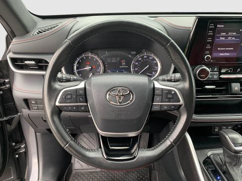 Used 2022 Toyota Highlander XSE AWD/4WD image 14