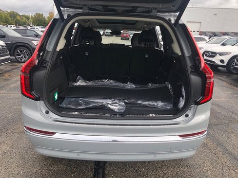 New 2026 Volvo XC90 T8 Plus image 39