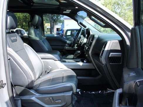 Used 2018 Ford F150 Raptor w/ Equipment Group 802A Luxury AWD/4WD image 31