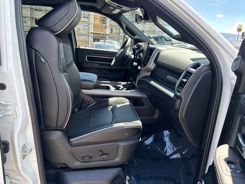 Used 2025 RAM 2500 Laramie AWD/4WD image 33