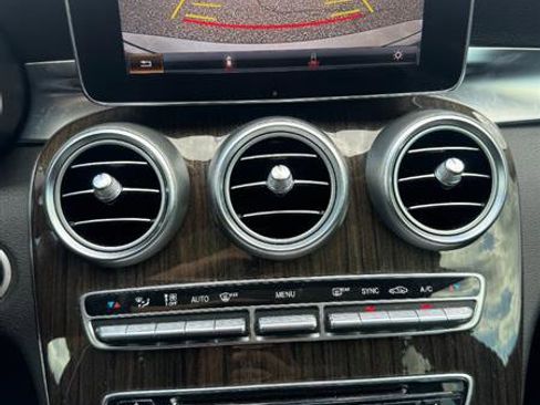 Used 2015 Mercedes-Benz C 300 4MATIC Sedan image 12