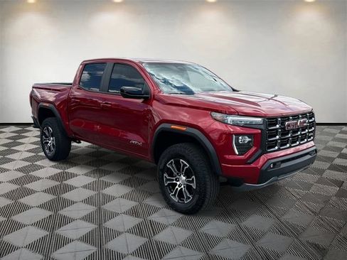 Used 2025 GMC Canyon AT4 AWD/4WD image 3