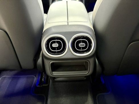 New 2026 Mercedes-Benz GLC 300 image 16