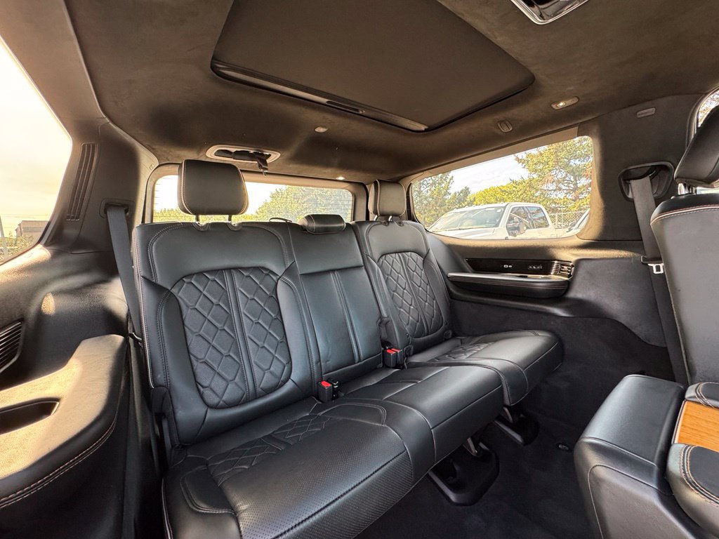Used 2022 Jeep Grand Wagoneer Series III w/ Rear-Seat Entertainment Group AWD/4WD image 43
