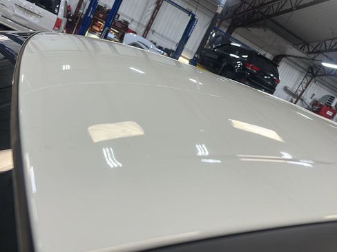 Used 2024 Chrysler Pacifica Touring-L image 14