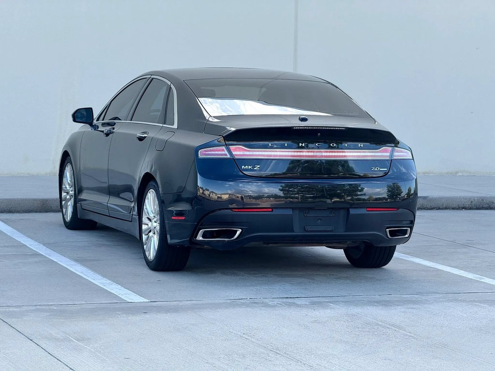 Used 2013 Lincoln MKZ FWD image 5