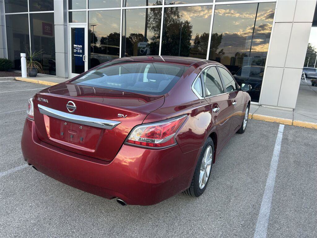 Used 2015 Nissan Altima 2.5 SV w/ Convenience Package FWD image 16