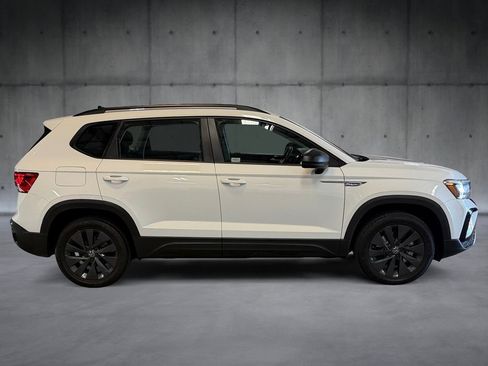 Used 2023 Volkswagen Taos S FWD image 6