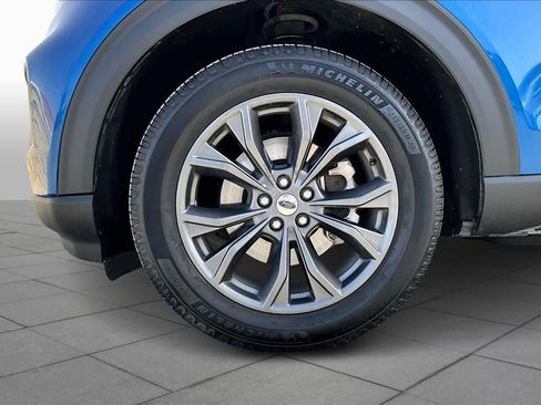 Used 2020 Ford Explorer XLT w/ Equipment Group 202A image 11