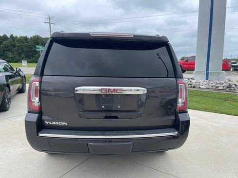Used 2018 GMC Yukon Denali w/ Denali Ultimate Package AWD/4WD image 14