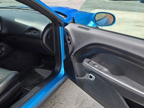 Used 2016 Dodge Challenger R/T Plus RWD image 15