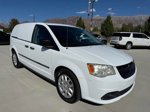 Used 2014 RAM C/V Tradesman image 1