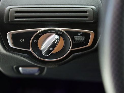 Used 2022 Mercedes-Benz GLC 300 4MATIC Coupe image 28