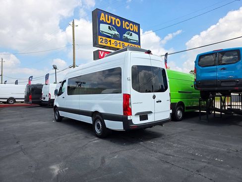 Used 2025 Mercedes-Benz Sprinter 2500 image 31