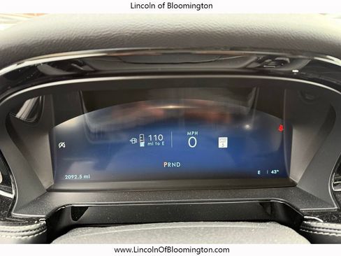 New 2025 Lincoln Corsair Reserve w/ Towing Package image 56