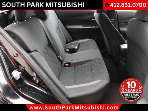 Used 2020 Nissan Kicks SV w/ Exterior Package image 15