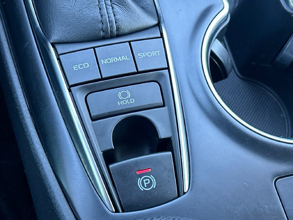 Used 2019 Toyota Camry XSE w/ Driver Assist Package FWD image 24
