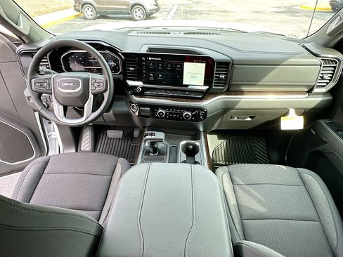 New 2026 GMC Sierra 1500 Elevation w/ Preferred Package AWD/4WD image 3