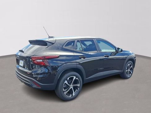 New 2026 Chevrolet Trax RS FWD image 4