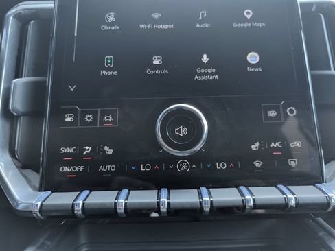 Used 2026 GMC Acadia Elevation w/ Elevation Premium Package FWD image 19