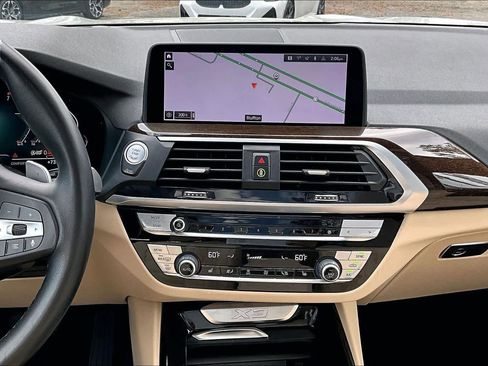 Used 2021 BMW X3 xDrive30i w/ Premium Package image 7