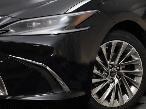 Used 2022 Lexus ES 350 Ultra Luxury image 3