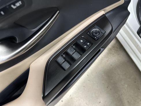 Used 2019 Lexus ES 350 w/ Premium Package FWD image 15