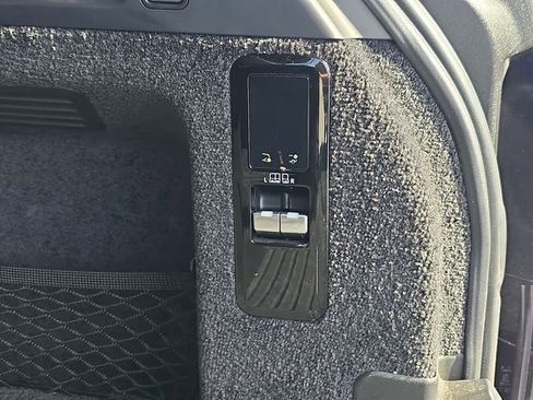 Certified 2023 Land Rover Range Rover SE image 14