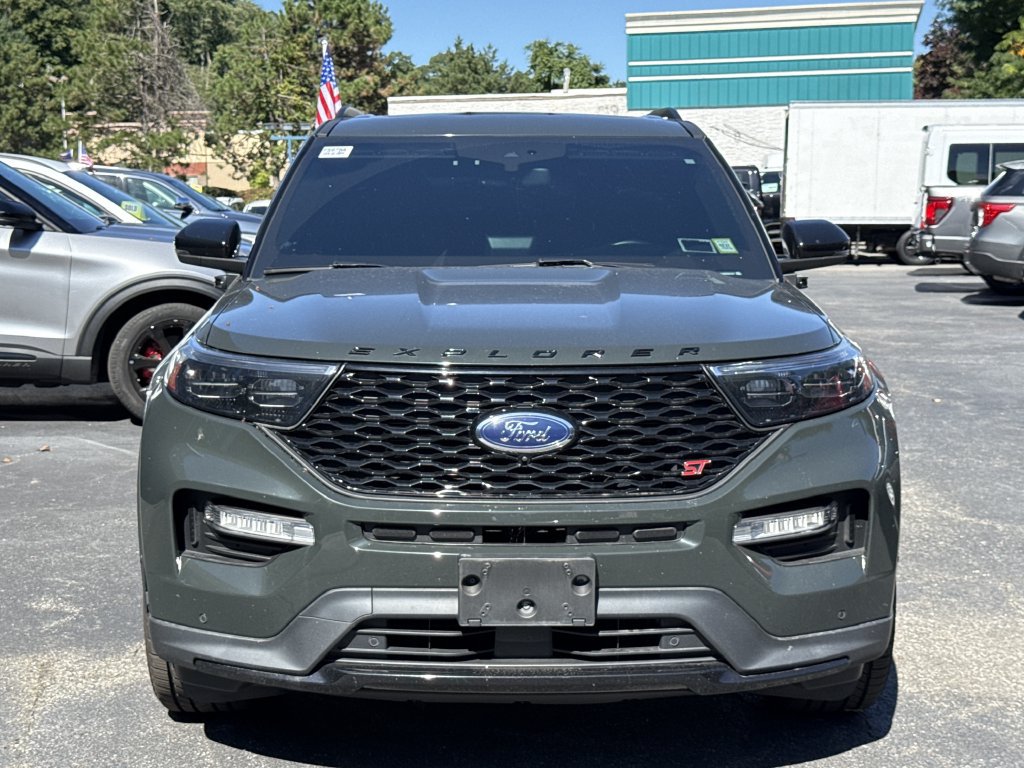 Used 2022 Ford Explorer ST w/ Equipment Group 401A AWD/4WD image 2