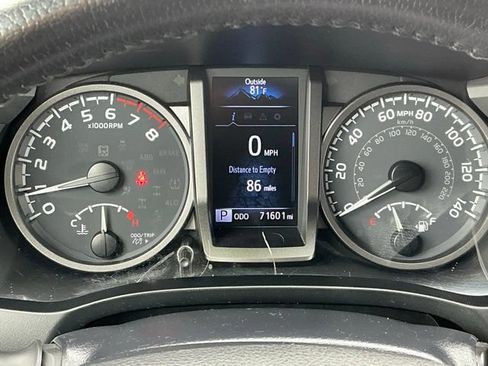 Used 2023 Toyota Tacoma TRD Off-Road AWD/4WD image 17