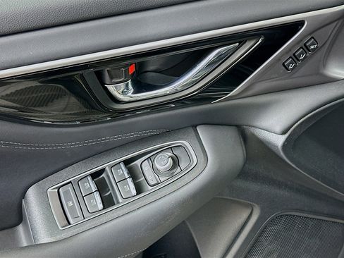 Used 2023 Subaru Outback Limited AWD/4WD image 15