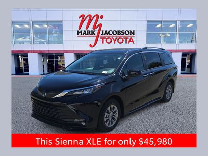 Used 2025 Toyota Sienna XLE w/ XLE Plus Package