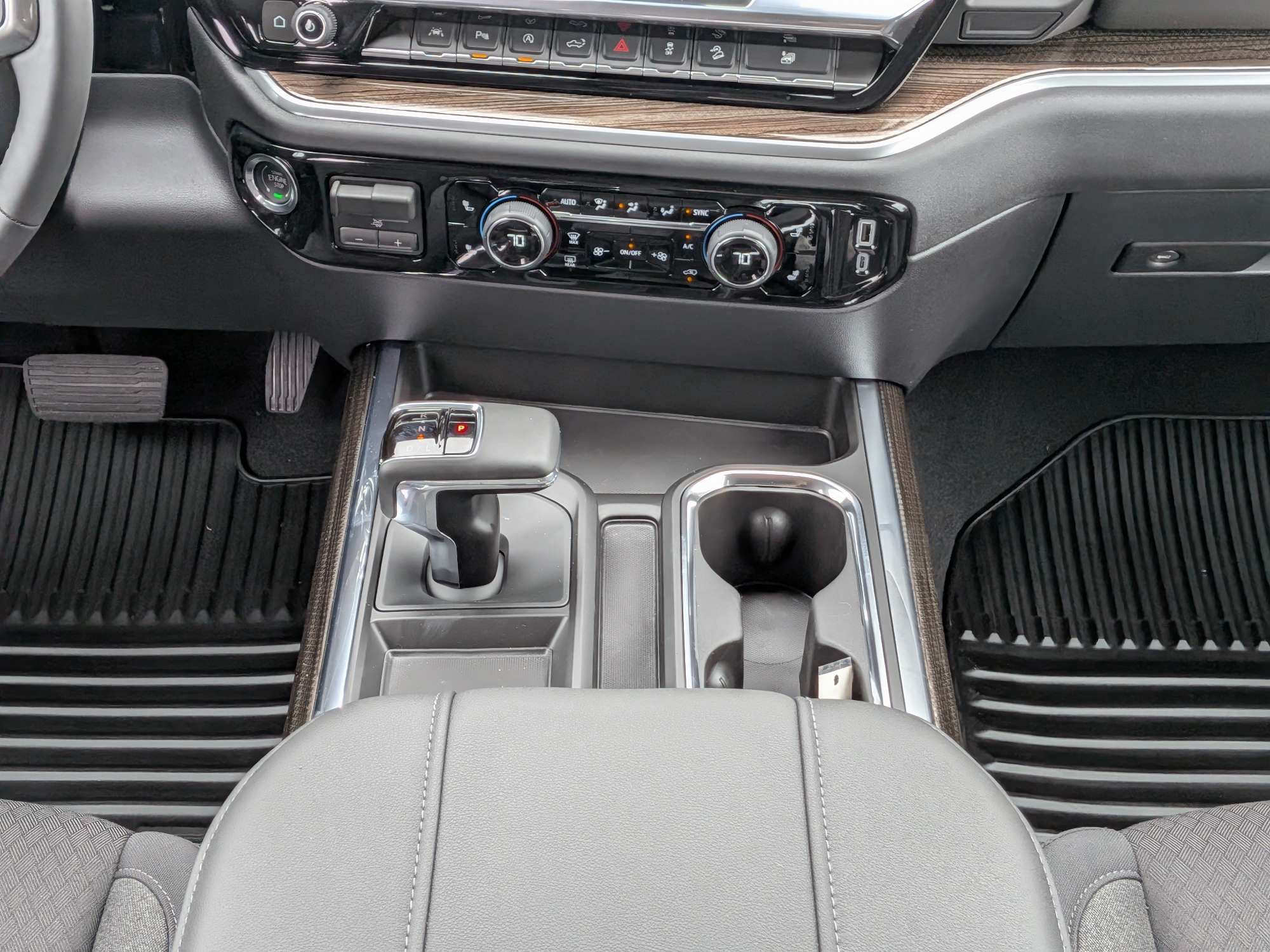 New 2026 Chevrolet Silverado 1500 RST w/ Safety Package AWD/4WD image 19