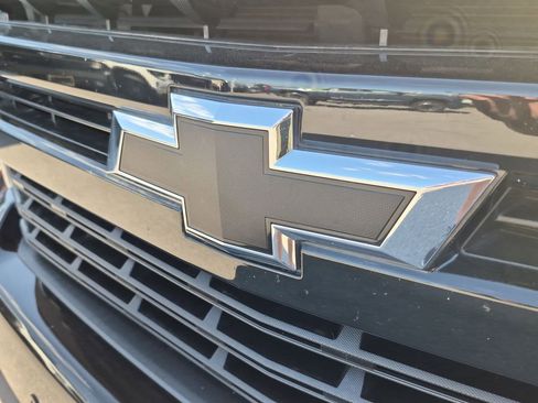 Used 2021 Chevrolet Silverado 1500 LT Trail Boss w/ Convenience Package II AWD/4WD image 31