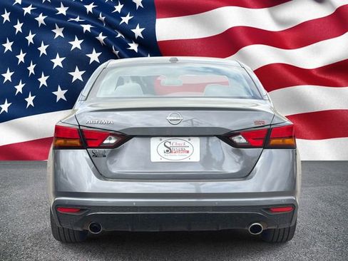 Used 2025 Nissan Altima 2.5 SR image 10