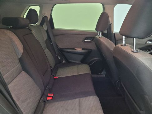 Used 2023 Nissan Rogue SV image 19