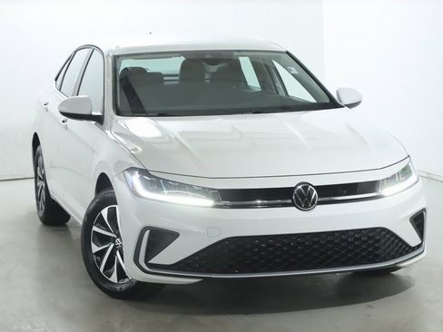 Certified 2025 Volkswagen Jetta S image 2