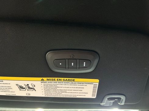 Used 2022 Chrysler Pacifica Touring-L w/ S Appearance Package FWD image 27