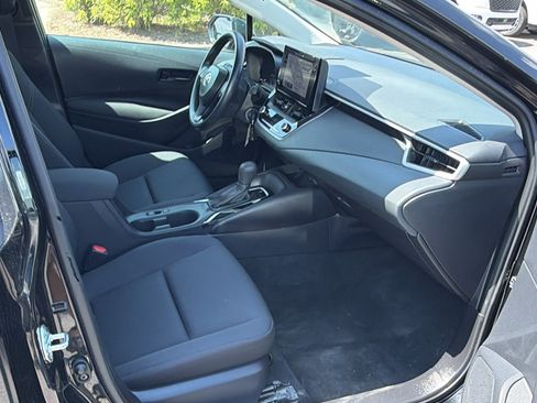 Used 2025 Toyota Corolla LE FWD image 19