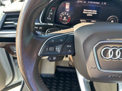 Used 2018 Audi Q7 3.0T Prestige AWD/4WD image 9