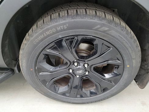 Used 2019 Ford Explorer Sport w/ Equipment Group 401A AWD/4WD image 31
