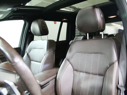 Certified 2019 Mercedes-Benz GLS 450 4MATIC image 6