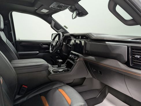 Used 2024 GMC Sierra 1500 AT4 w/ AT4 Premium Package image 21