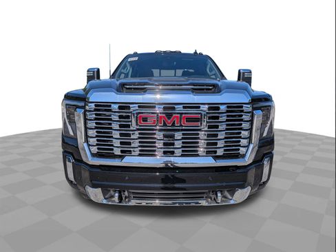 New 2026 GMC Sierra 2500 Denali w/ Denali Reserve Package image 9