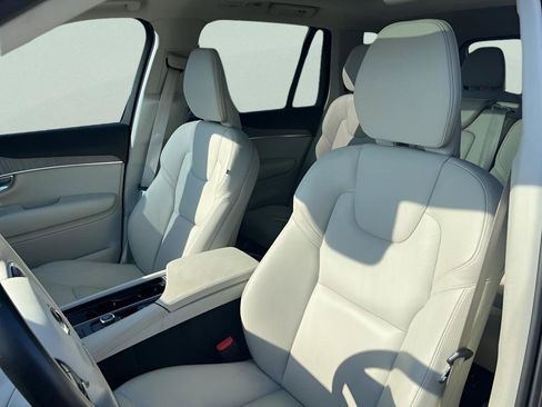 Used 2025 Volvo XC90 B6 Plus w/ Protection Package Premier AWD/4WD image 14