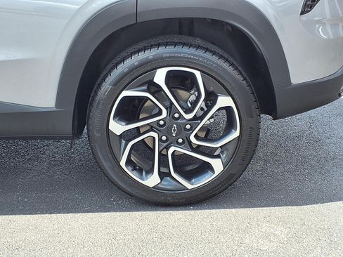 Used 2026 Chevrolet Trax RS w/ Sunroof Package FWD image 10