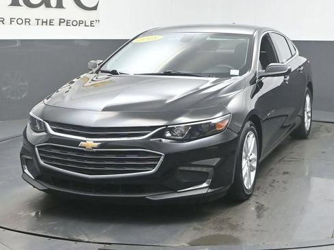 Used 2018 Chevrolet Malibu LT FWD image 7